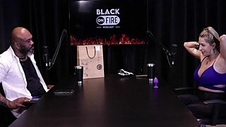 Julia Fontanelli rides special jail saddle humiliated by everyone?