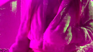 italian big tits milf artemisia's cigarette smoking fetish sparks horny outdoor cravings