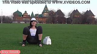 jeny smith, see my see-through yoga pants camel toe?