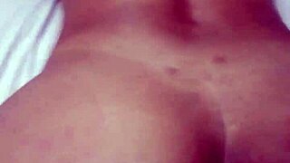 gostosa esposa toma monster cock toys deep in her tight spot