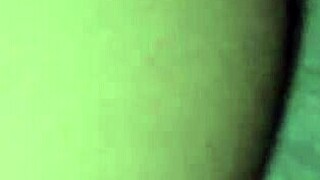 Estudiante Latina Con Coño Peludo Cogida Por Primera Vez