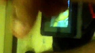 hey wanna see that hot cumshot blast all over