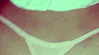 Watch this sexy filipina milf take doggystyle double penetration with vibrator and thick dick 😍🍑🍆