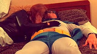 GRANNY CATWOMAN SUCKS BATMAN CLOSE UP IN FISHNETS! bbw cougar deepthroats moaning hardcore cosplay corset heels