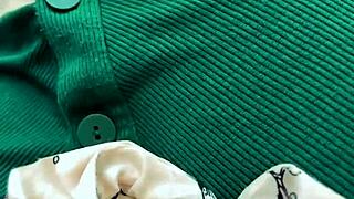 at the dentist fingering my slutty pussy on webcam for you pervs!!