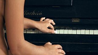 barely legal teen fingers tight wet pussy roughly with big dildo