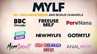 vivianne desilva's carnival thrill answering questions in sexy costume