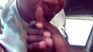EBONY SLUT SUCKS HUGE COCK IN PUBLIC CAR BLOWJOB