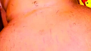 SHAVED PUSSY CLOSE UP HOME FUCK!