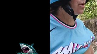 Venezolana Prepago Paga Hospedaje con Rico Sexo Sin Condón Público