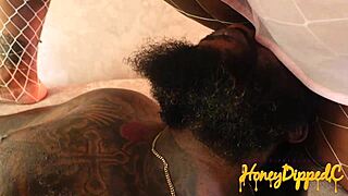 Curvy Black Babe Dominates With Facesitting Addiction