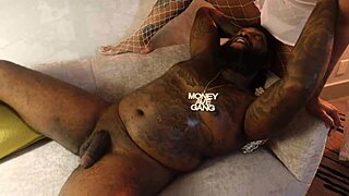 Curvy Black Babe Dominates With Facesitting Addiction
