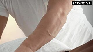 Thicc Pawg Chloe Lamour's Massage Turns Erotic Creampie Ride