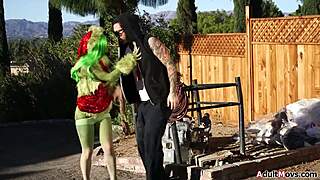 grinch drops grudge dives into grinch anal pounding