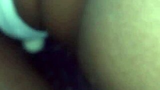 Fingering this hole - it's too damn tight for me