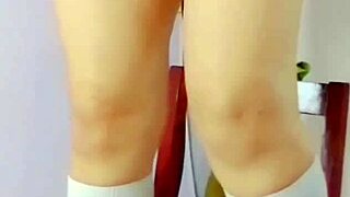 chava mexicana en micro shorts cogida por vecino pervertido graba todo real casero