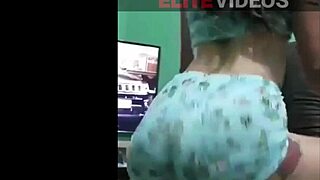 novinha rebolando tight ass in pijama dances so sexy solo