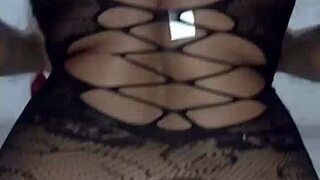 preta gostosa rides cock in steamy homemade session