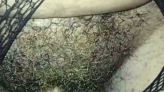 preta gostosa rides cock in steamy homemade session