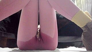 Intense mexican latina squirts wildly in cell dildo toy pounding