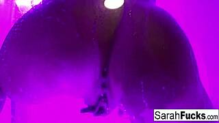 check out this tattooed milf getting all wet and artistic solo