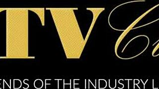 Hey babe 😍 mature cutie deepthroats huge cock with friend 👅💦