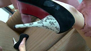 he bends over sexy japanese milf mommy for deepthroat doggystyle pounding