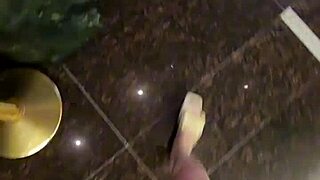 Shemale Ting Xuan Strolls Publicly Then Pees Outdoors Freely