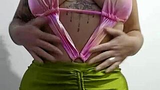 Short skirt street flash gets guys rock hard cocks out 👀🔥