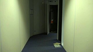 Teen Violet Haze Bound as Real Estate Agent Choking Deepthroat