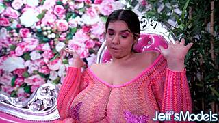 Chubby Babe Rose D Kush Bounces Huge Natural Tits On Massive Dildo Ride