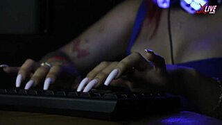 Our community manager Alice relaxes us with ASMR keyboard sounds from her beautiful hands.