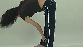 Hottest babe spreads those legs wide for you