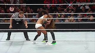 nikki bella vs naomi going all out in extreme rules match 2015 🔥💥