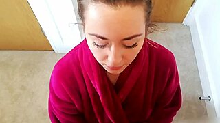 Next-Door Chloe Carter Rides Big Cock in Homemade Bedroom Frenzy