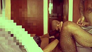 quieres ver a esta milf latina bailarina hardcore follada en casero? 