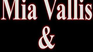 Step aunt tempts nephew on spring break bed fun