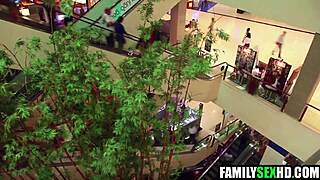 Holy Shit! Big Cock Stepbro Fucks Stepsis Amber Summer in Fitting Room!