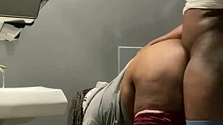 getting those bbw big ass backshots in the bar bathroom 💦🍑