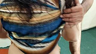 Desi bhabhi caught riding anal on chair, gand chodai with clear hindi moans!