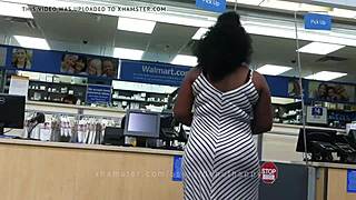 candid ebony bbw shakes basketball big ass and natural tits