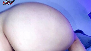 Roommate's kinky help turns into juicy pussy pounding session