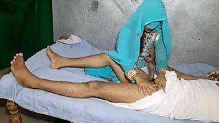 bahu ko sasur ne khub choda tight pussy pe... real desi indian virgin fuck