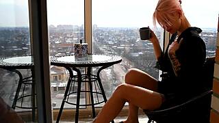 wanna taste blonde's deepthroat cum breakfast after city sex?