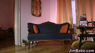Amateur 18+ Teen Spreads Legs Rubbing Dripping Pussy In Stockings HD