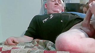 Zoey Portland shows stepdaddy her new pussy stretching toy for his fit