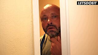 Darcia Lee masturbates then takes deep creampie banging