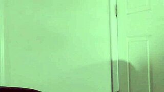 Sketching Hot Woman Worship In Jeans For Romantic Free Session