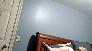 marilyn's chubby wand tease