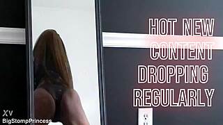 Ebonies shake asses in lingerie twerking sexy homemade dance